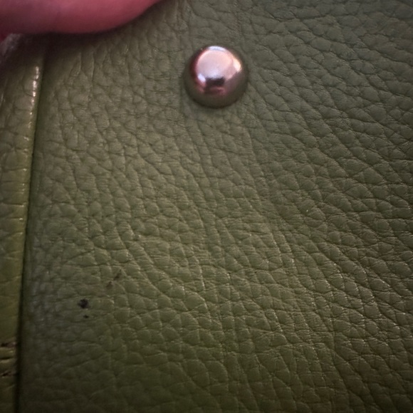 Tignanello Green Shoulder Bag with Smooth Leather Finish - Picture 6 of 9